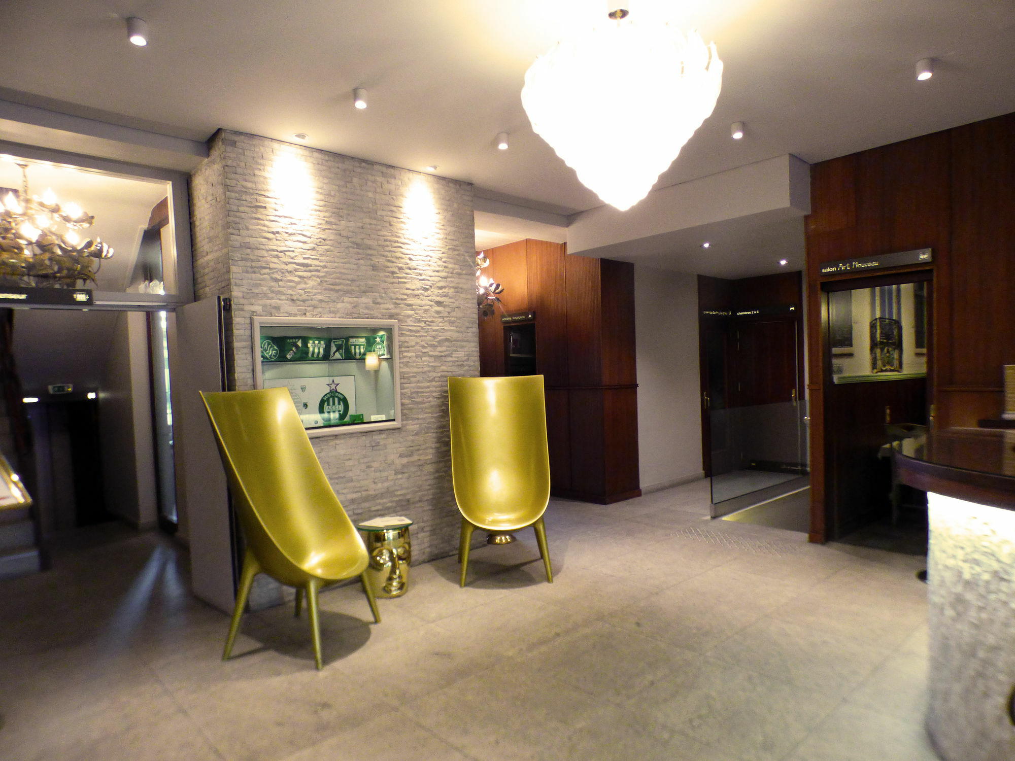 Terminus Du Forez Saint-Etienne Centre Gare Chateaucreux Ngoại thất bức ảnh